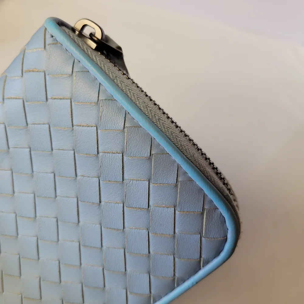 Bottega Veneta Intrecciato Blue Round Zipper Long Wallet - Picture 4 of 10